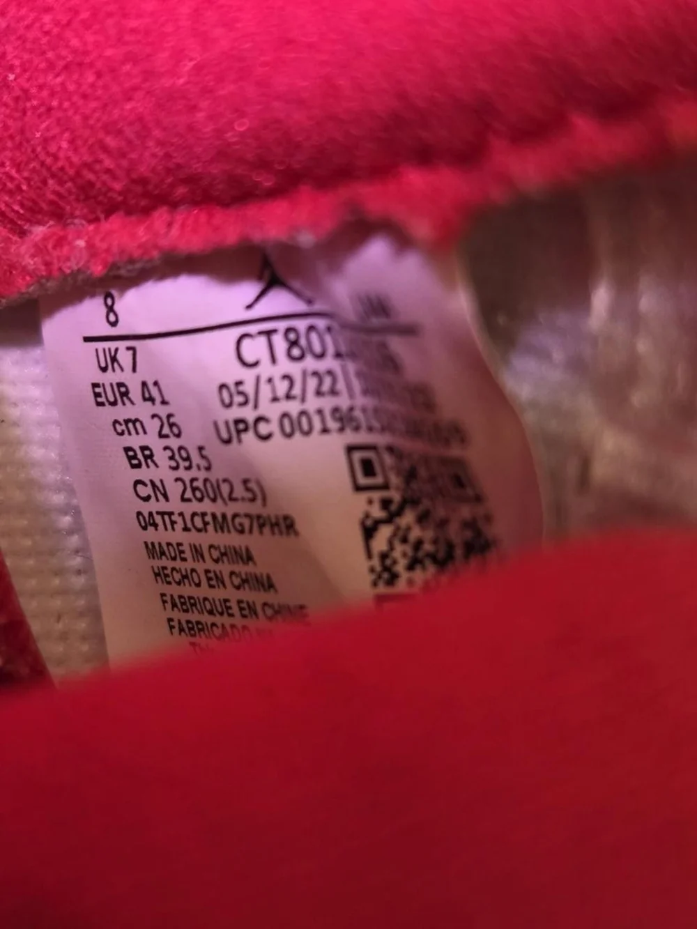 Jordan Air Jordan 11 White/Red  Colorblock High Top Lace-Up Sneaker Size 8